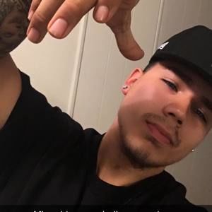 Meet your Posher, Javier